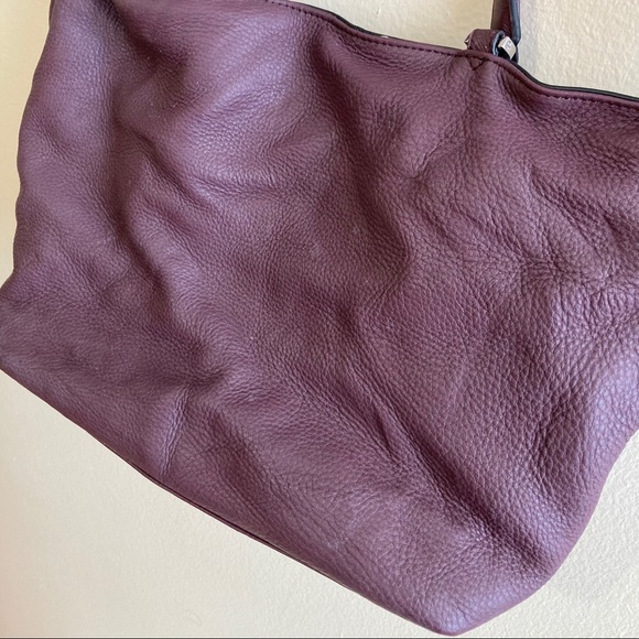 Calvin Klein burgundy bag - Picture 4 of 11